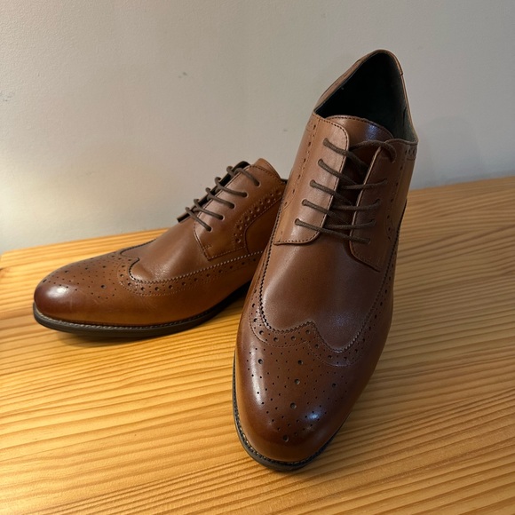 Stacey Adams Other - Stacy Adams Men shoes Garrison Wingtip Leather Oxford Size 14W. Color is Cognac.